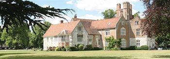 Bisham Abbey National Sports Centre Отель