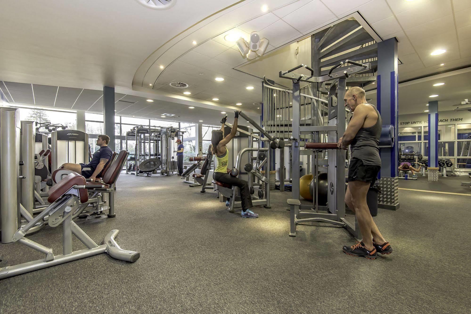 Hotel Bisham Abbey National Sports Centre 3*